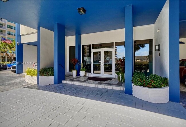Foto del edificio - 1400 S Ocean Dr