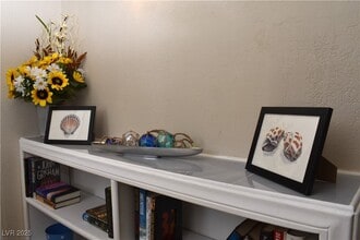 Building Photo - 6889 Beverly Glen Ave