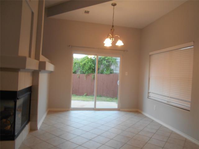 Foto del edificio - 1305 Greenbriar Ln
