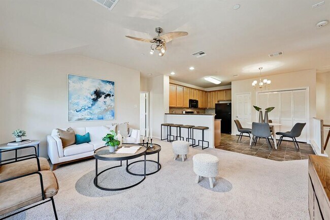 Foto del edificio - 9201 Brodie Ln