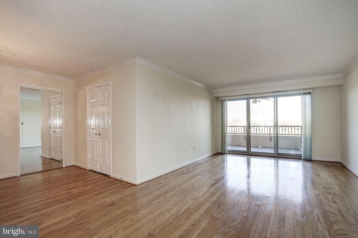 2121 Jamieson Ave Unit 1501, Alexandria, VA 22314 Room for Rent in