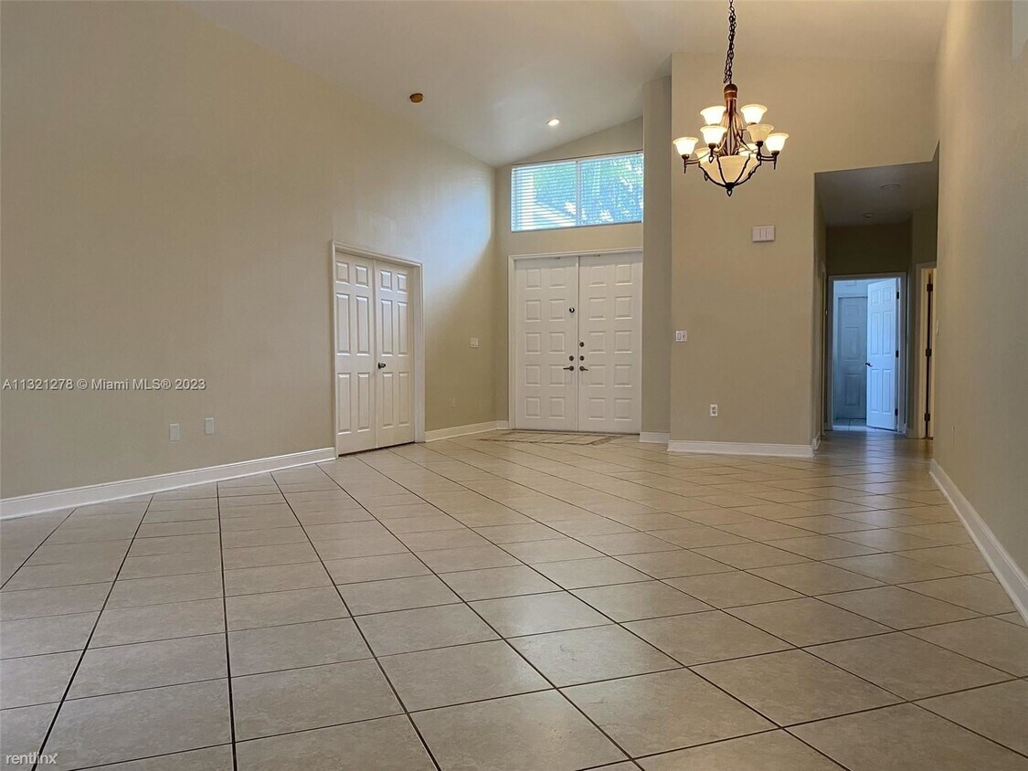 Foto principal - 3 br, 2 bath House - 1210 S 13th Ave