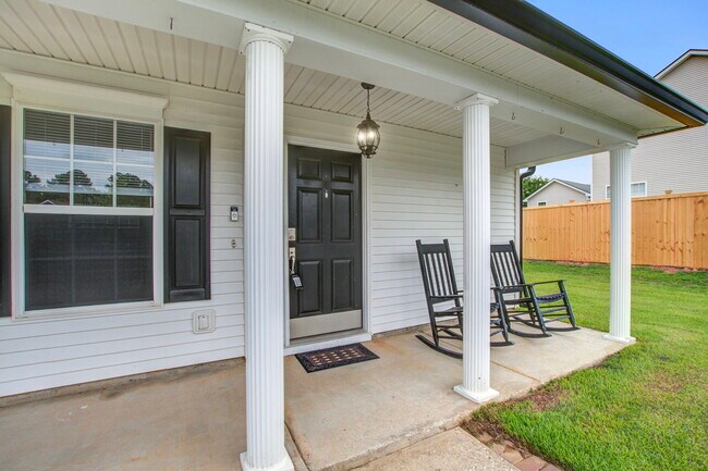 Foto del edificio - 202 Seneca River Dr