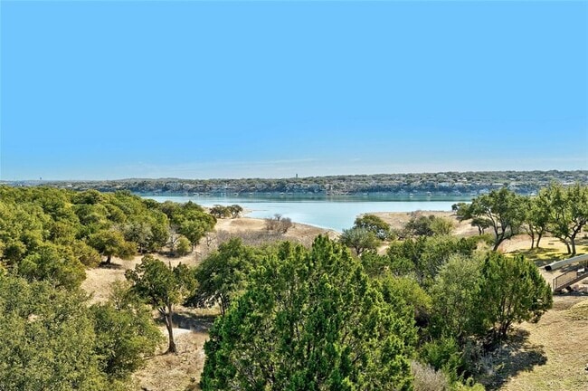 Building Photo - 115 Comanche Dr