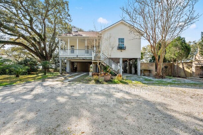 Building Photo - 1019 W Oceanview Rd