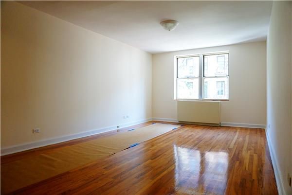 Primary Photo - 31 East End Ave