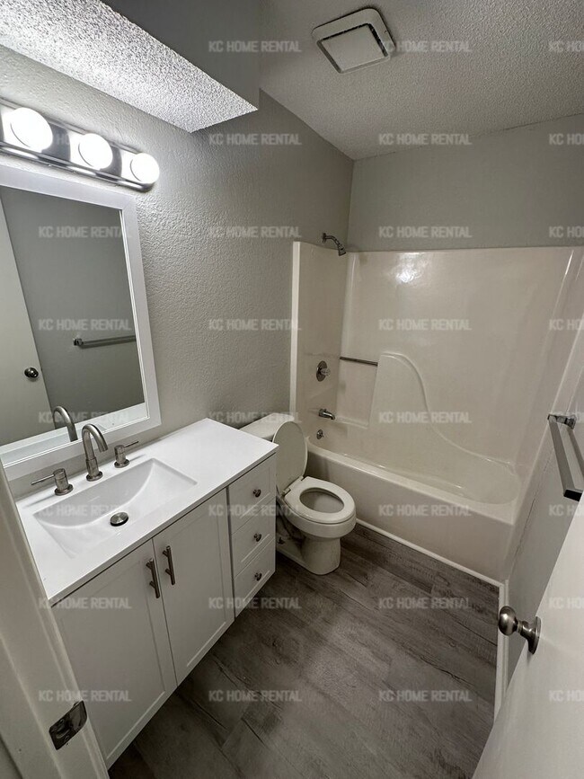 Foto del edificio - Affordable 2 bed 1 bath in Gardner!