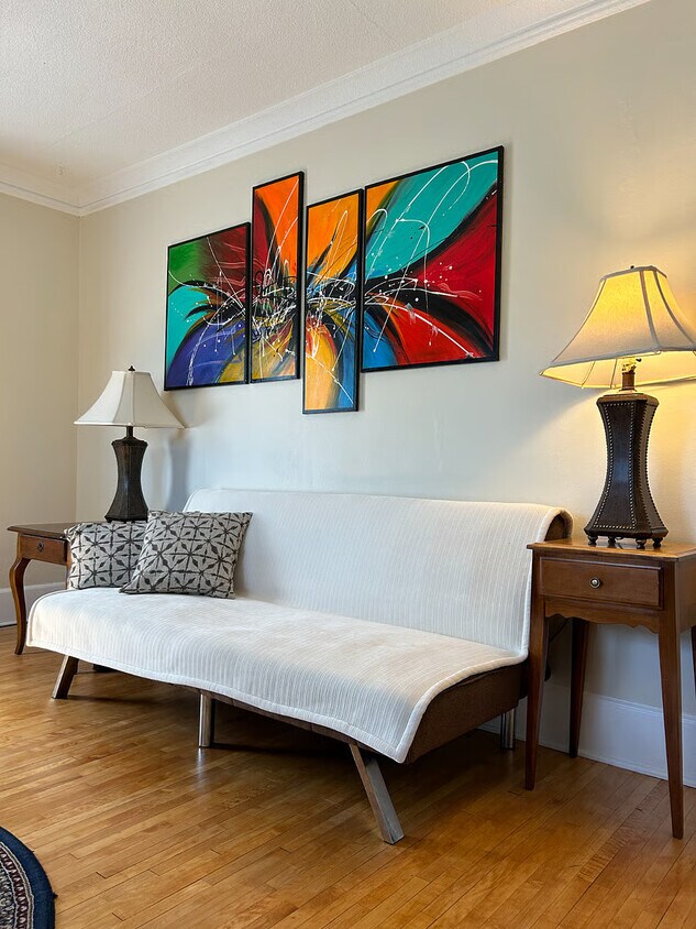 Foto principal - 2508 33rd Ave S