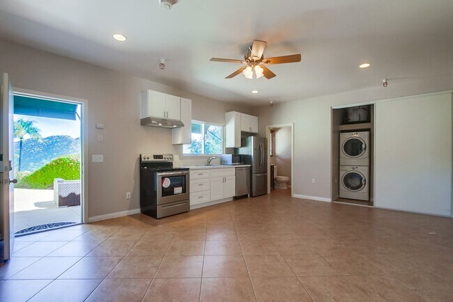 Foto del edificio - Peaceful Escondido 1BR with a full kitchen...