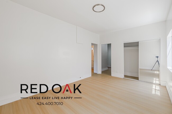 Building Photo - 2505 Malabar St