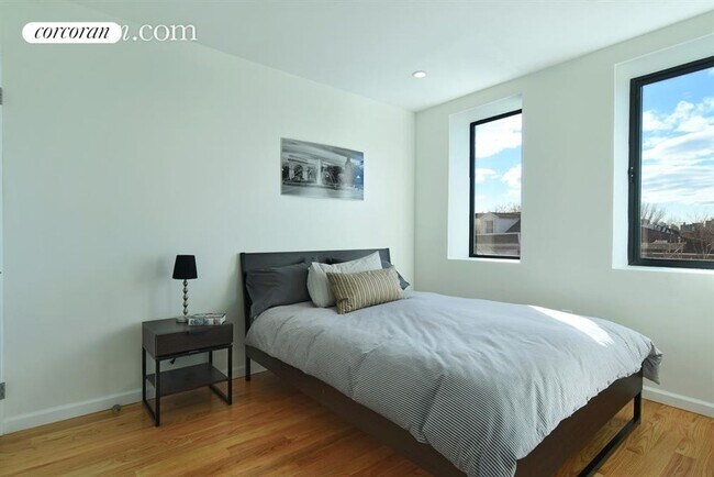 Foto del edificio - 504 Humboldt St