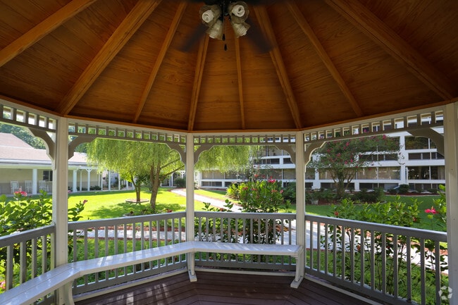 Gazebo - Murray Hill Commons