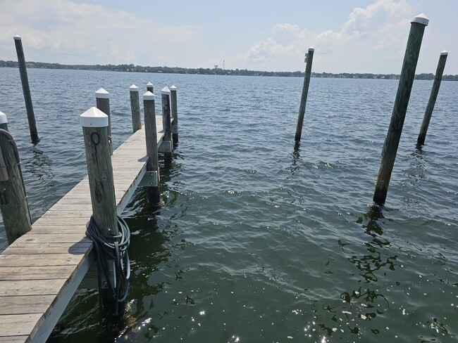 Building Photo - 2384 Palm Harbor Dr