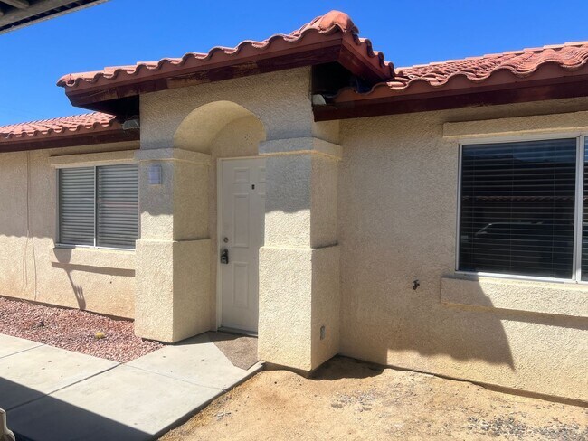 Building Photo - 6672 Palo Verde Ave
