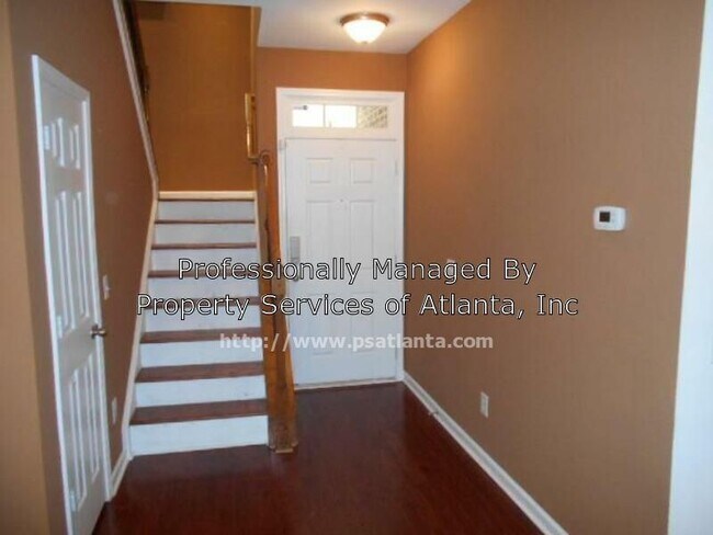 Foto del edificio - 3457 Fernview Dr Unit A