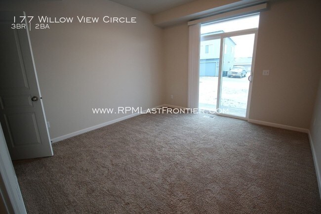 Building Photo - 177 Willow View Circle