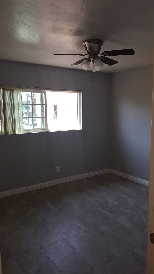 Foto del edificio - 4255 Altadena Ave.