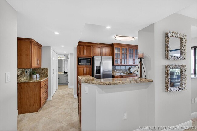 Foto del edificio - 4200 N Ocean Dr
