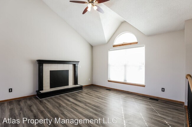 Building Photo - 3 br, 2.5 bath House - 1714 Longhorn Lane