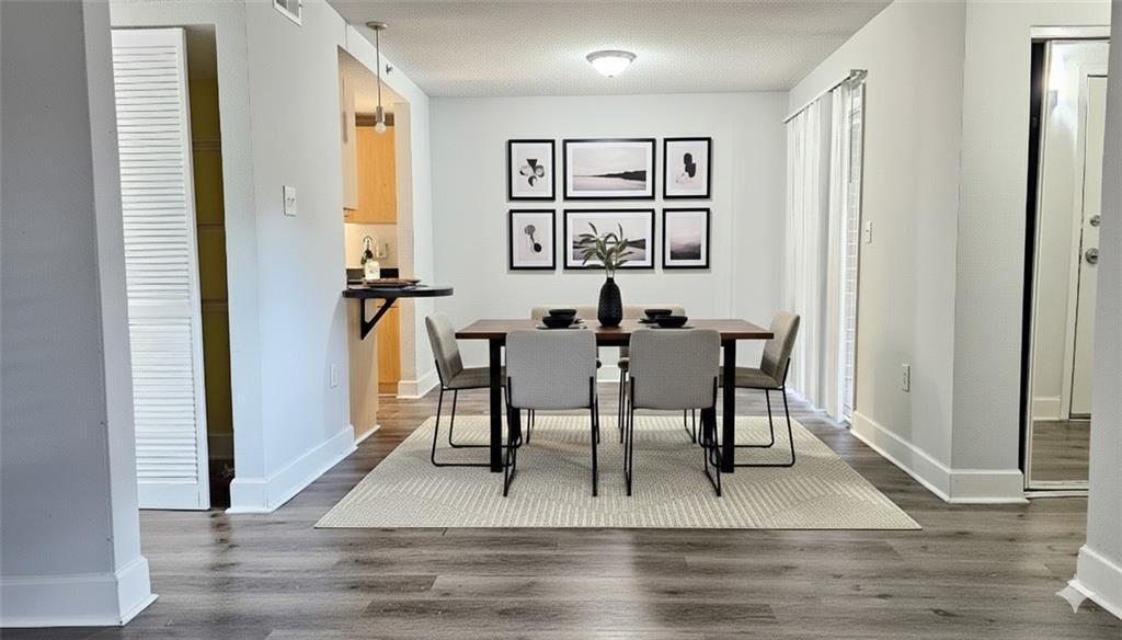 Foto principal - 387 Ralph McGill Blvd NE