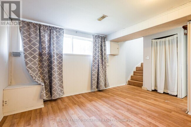 Photo du bâtiment - 144 Overture Rd