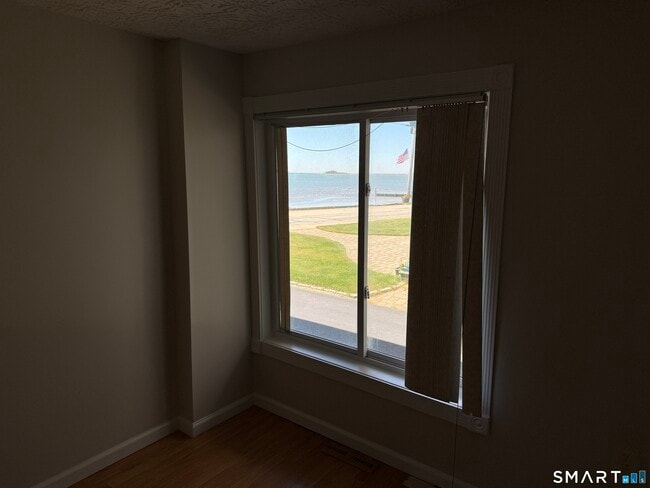 Building Photo - 189 Seaside Ave