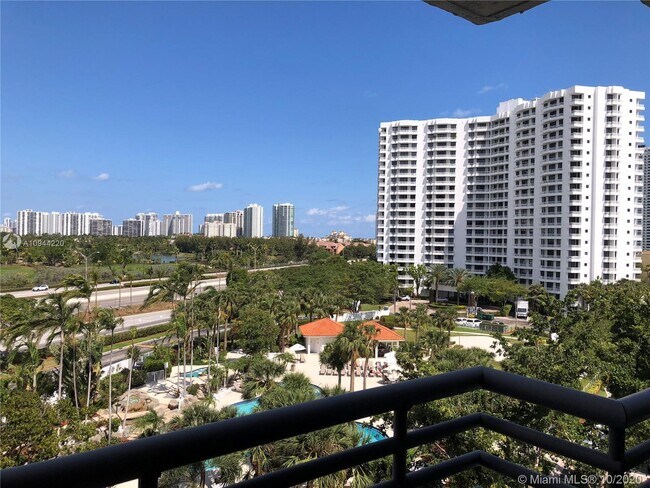 Building Photo - 3300 NE 191st St