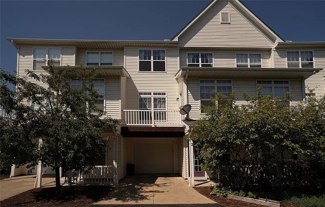 1222 Chapman Ln, Medina, OH 44256 Townhome Rentals in Medina OH