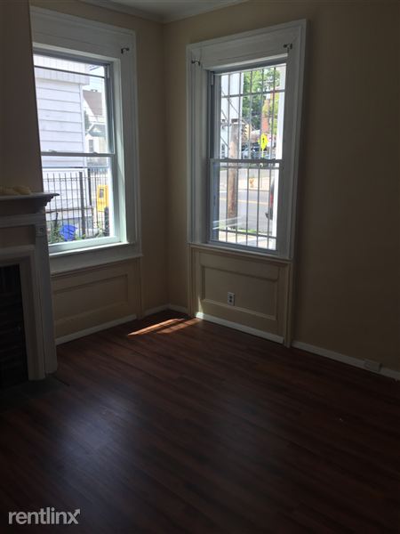 Building Photo - 179 Summer Ave