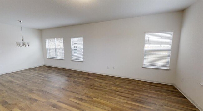 Building Photo - 452 Hunter Loop