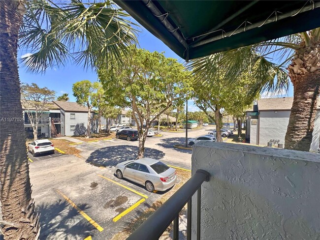 Building Photo - 7423 SW 152nd Ave