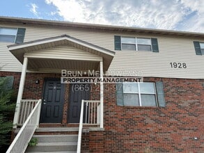 Building Photo - 1928 Meadowland Ln