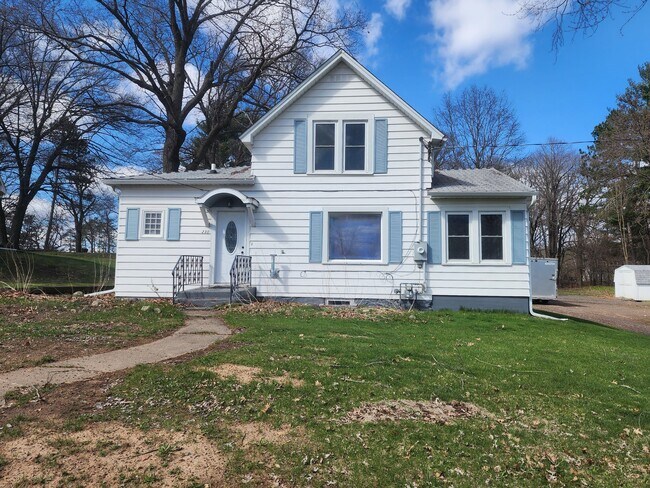 Building Photo - 230 Arlington Dr