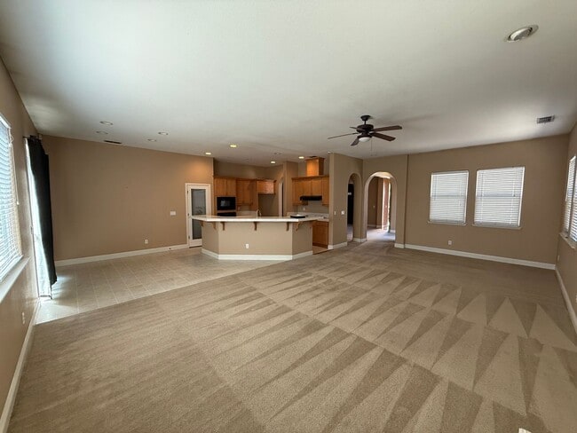 Building Photo - 10185 Porto Moniz Way