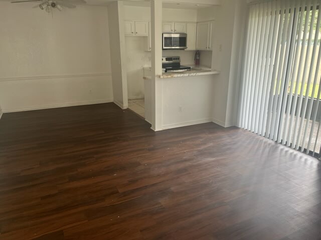 Building Photo - 3032 Antique Oaks Cir
