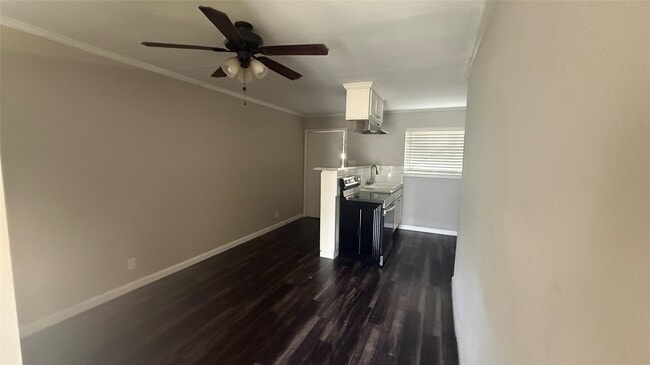 Building Photo - 1660 Richmond Ave.