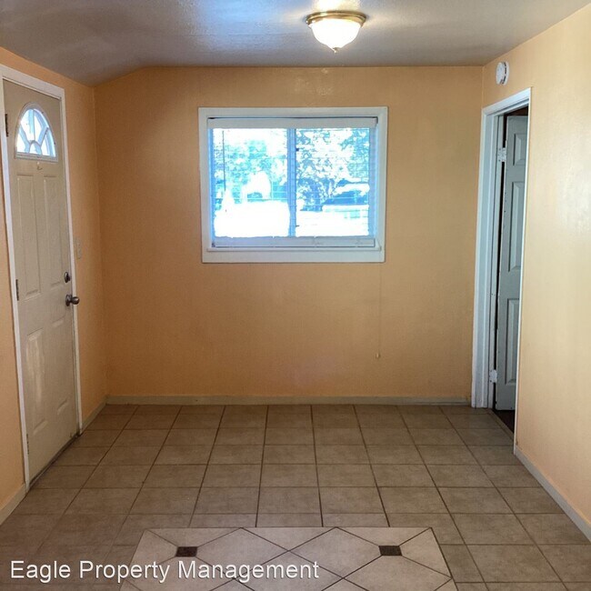 Building Photo - 1 br, 1 bath House - 836 Yolo St Unit B