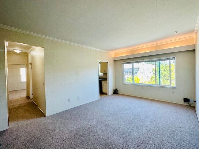 Building Photo - Erie 4-plex