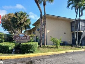 Building Photo - 15659 SW 73rd Cir Terrace
