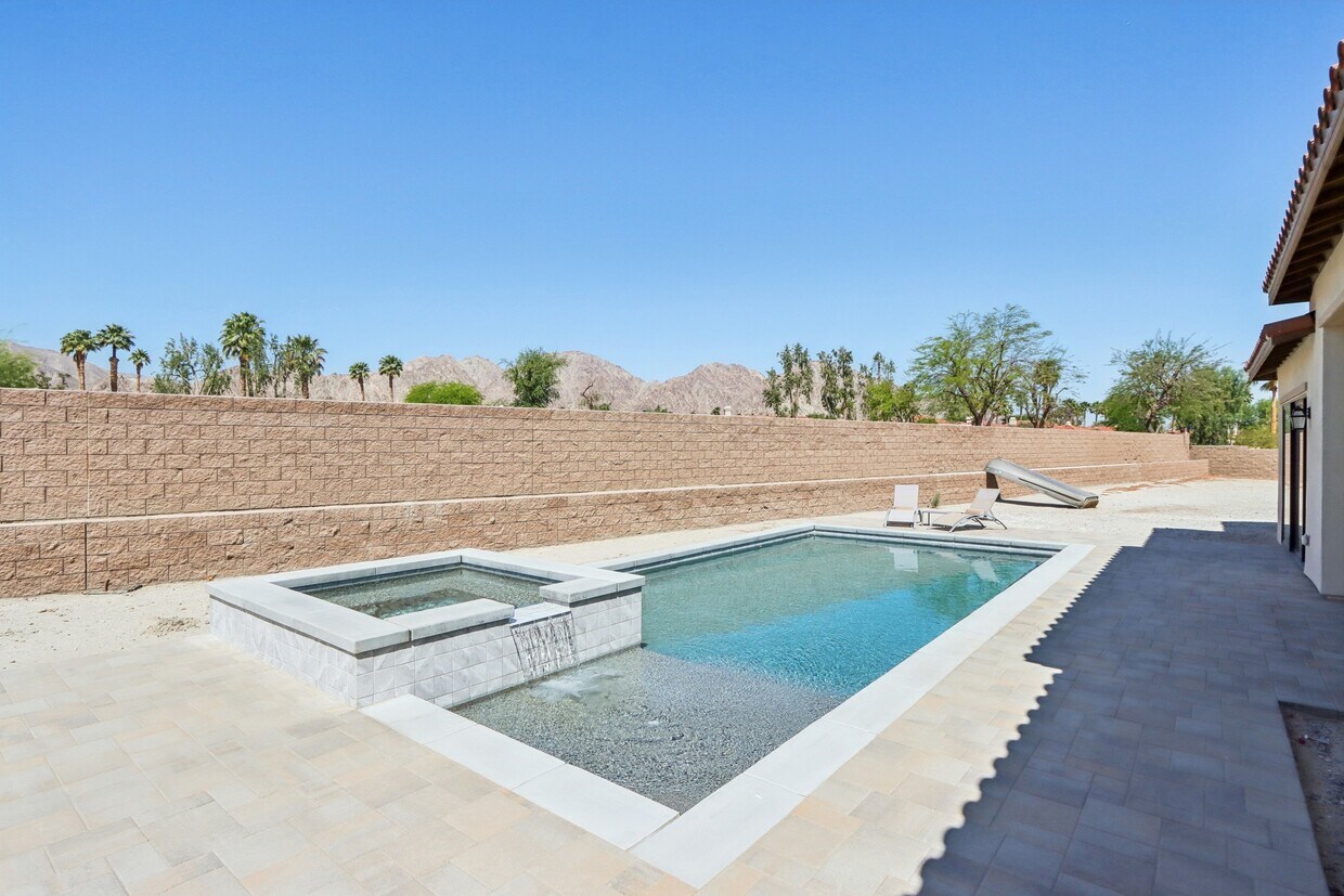 Foto principal - 57825 Stone Creek Trail W