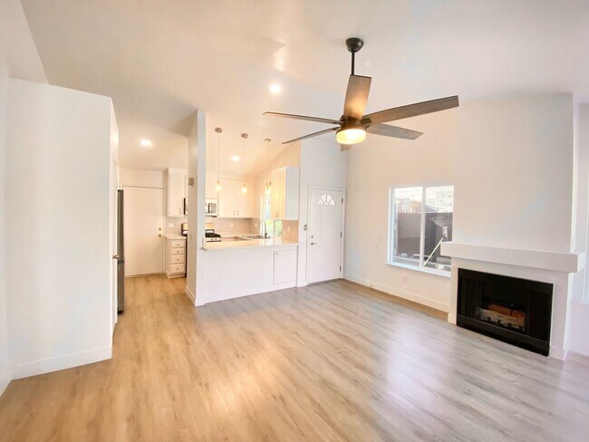 Building Photo - 3 bedroom beauty in Rancho Cucamonga