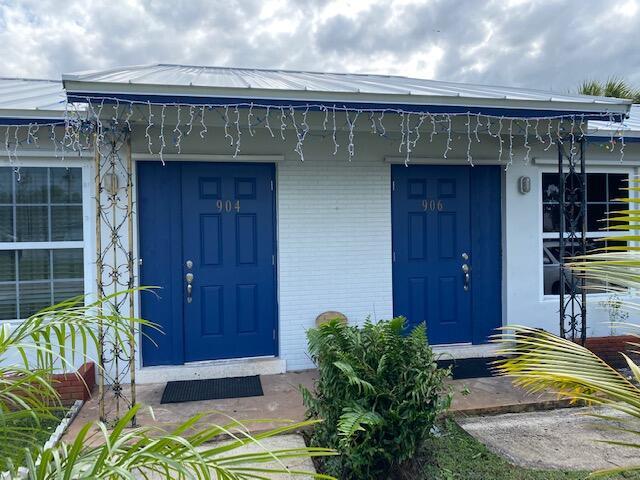 906 Seneca Street Jupiter Fl 33458 - 906  Seneca Street  Jupiter Fl 33458