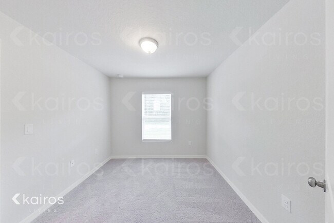 Foto del edificio - 18415 Toronto Ave