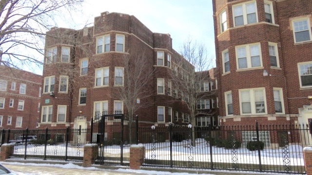 Building Photo - 6954 S Paxton Ave