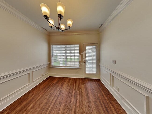 Foto del edificio - 3032 Ivy Brook Pl