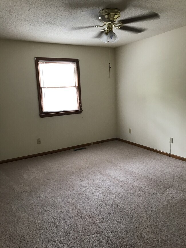 Foto del edificio - ***Lower rent limited time!!! *** First fu...