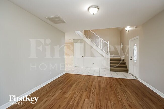 Foto del edificio - 9264 Cypress Dr N