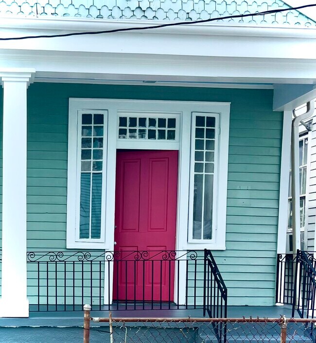 Foto del edificio - 3027 Chippewa St