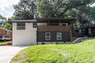 Building Photo - 167 Rockmart Dr SW