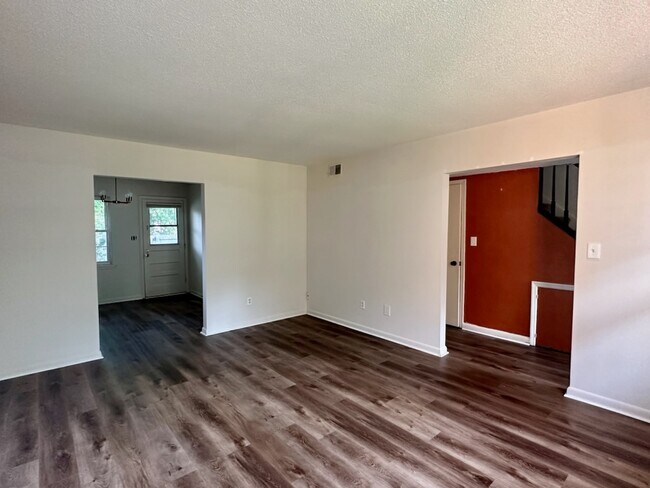 Building Photo - 4765 Champion Ct